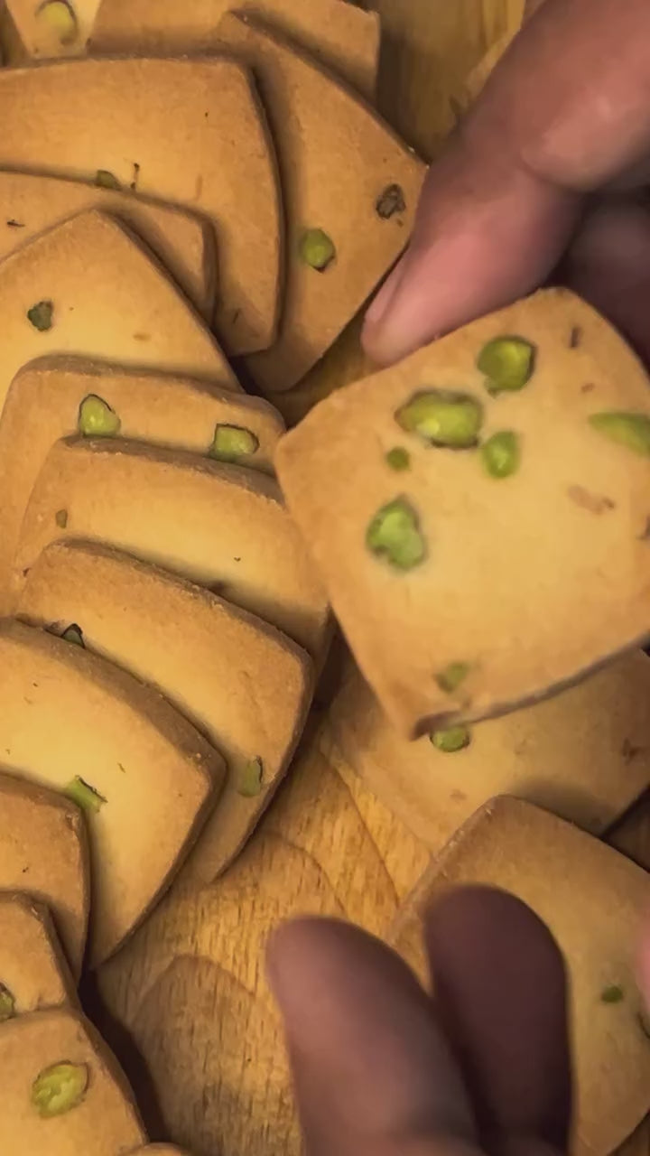 Yummy Eggless Pista Cookies